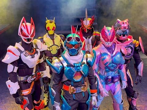 仮面ライダーが多数登場